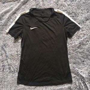 Women’s Nike Shirt